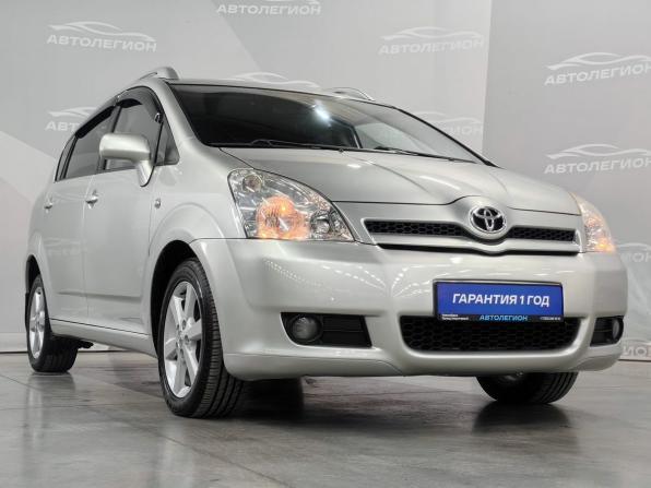 Toyota Corolla Verso I Рестайлинг с пробегом 2006 года, цена 800 000 рублей, 290909 км, компактвэн, Автокод Объявления