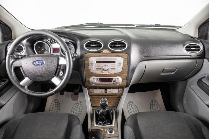Ford Focus II с пробегом 2008 года, цена 509 000 рублей, 240000 км, хэтчбек, Автокод Объявления