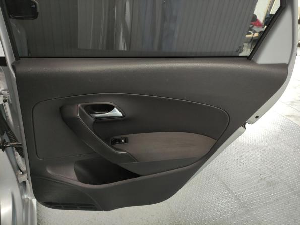 Volkswagen Polo V с пробегом 2013 года, цена 895 000 рублей, 236145 км, седан, Автокод Объявления