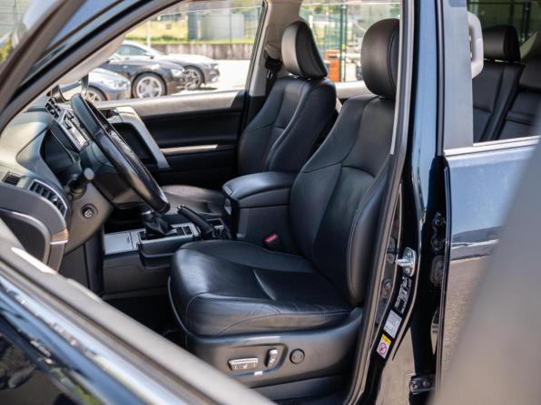 Toyota Land Cruiser Prado 150 Series Рестайлинг 2 с пробегом 2019 года, цена 5 175 000 рублей, 78328 км, внедорожник, Автокод Объявления