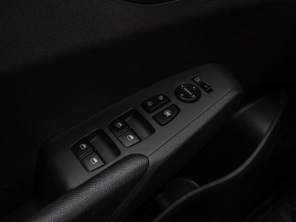 Hyundai Solaris II Рестайлинг с пробегом 2021 года, цена 1 865 000 рублей, 57021 км, седан, Автокод Объявления