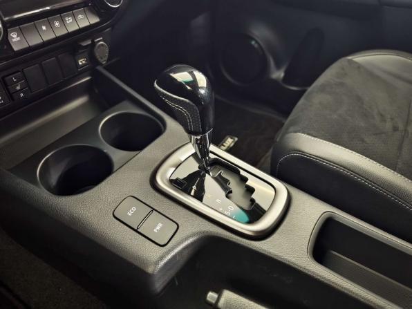Toyota Hilux VIII Рестайлинг 2 с пробегом 2024 года, цена 7 490 000 рублей, 95 км, offers.body_type.unknown, Автокод Объявления