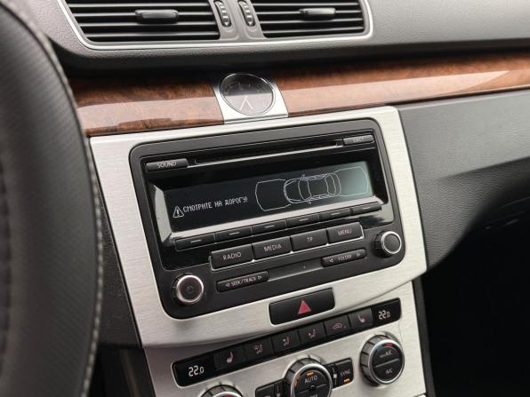 Volkswagen Passat B7 с пробегом 2012 года, цена 875 000 рублей, 259404 км, седан, Автокод Объявления