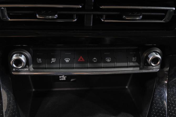 Haval M6 II с пробегом 2024 года, цена 1 799 000 рублей, 49595 км, внедорожник, Автокод Объявления
