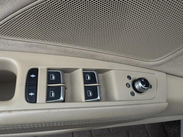 Audi A8 III (D4) Рестайлинг с пробегом 2016 года, цена 2 755 000 рублей, 260900 км, седан, Автокод Объявления