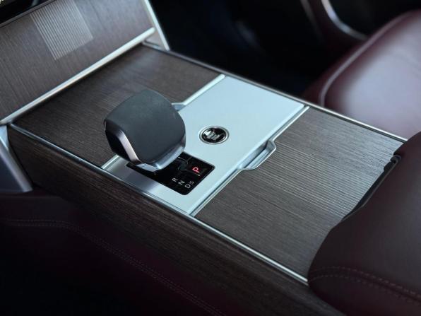 Land Rover Range Rover V с пробегом 2023 года, цена 23 790 000 рублей, 2790 км, внедорожник, Автокод Объявления