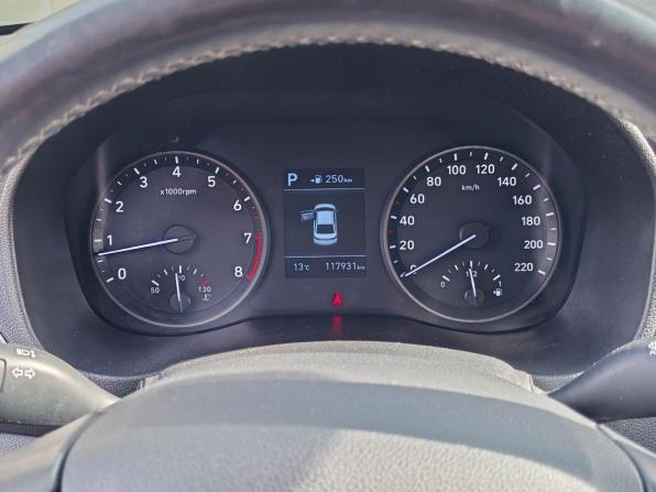 Hyundai Solaris II с пробегом 2019 года, цена 1 350 000 рублей, 117931 км, седан, Автокод Объявления