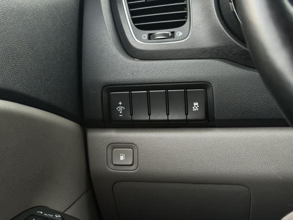 Kia Carnival III с пробегом 2020 года, цена 2 800 000 рублей, 136500 км, минивэн, Автокод Объявления