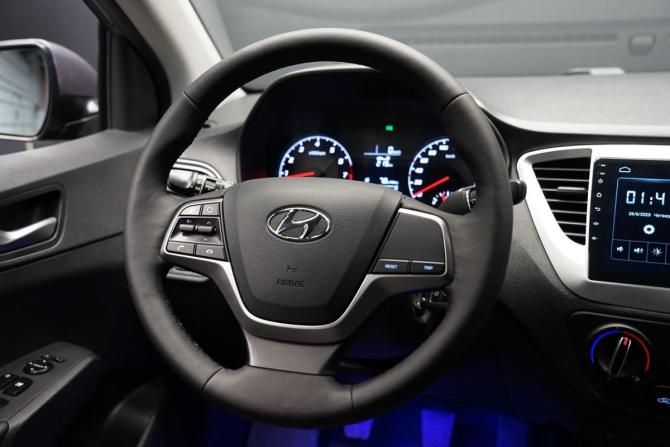 Hyundai Solaris II Рестайлинг с пробегом 2021 года, цена 1 590 000 рублей, 78000 км, седан, Автокод Объявления