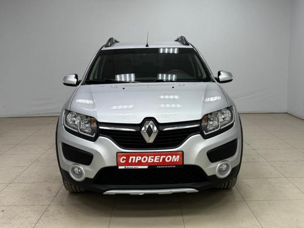 Renault Sandero II с пробегом 2016 года, цена 900 000 рублей, 105913 км, хэтчбек, Автокод Объявления