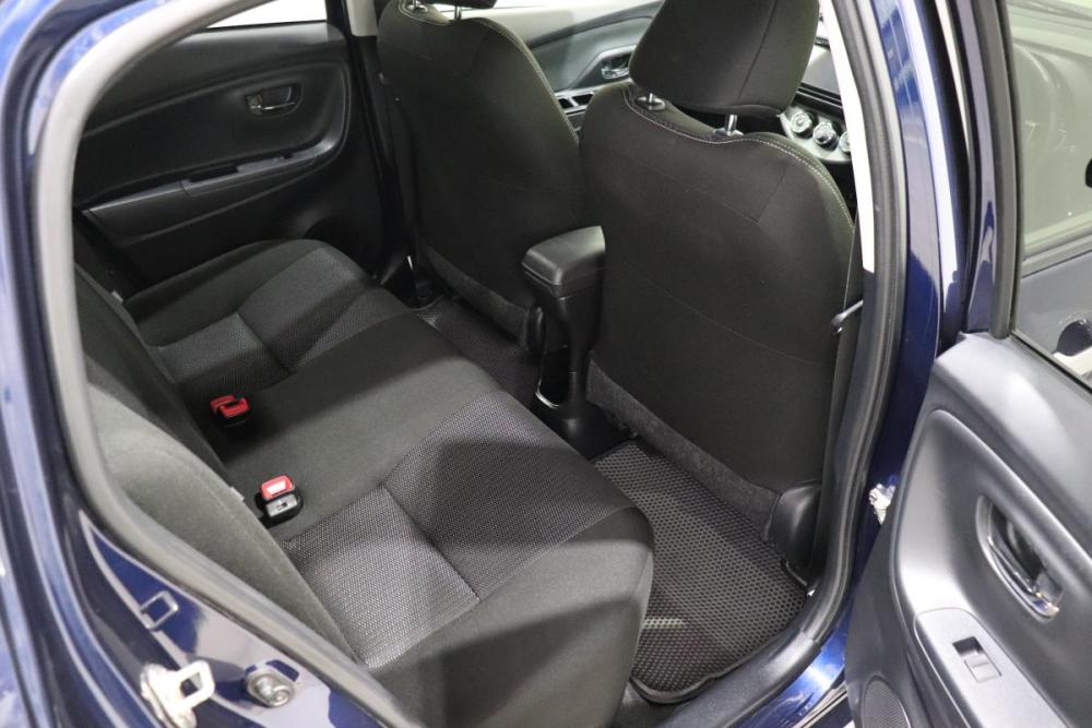Toyota Vitz III (XP130) Рестайлинг Иркутск  - изображение 19
