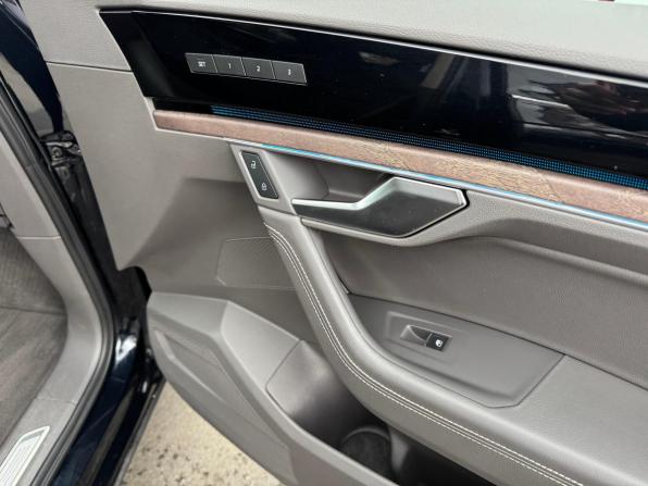 Volkswagen Touareg III с пробегом 2020 года, цена 5 000 000 рублей, 159895 км, внедорожник, Автокод Объявления
