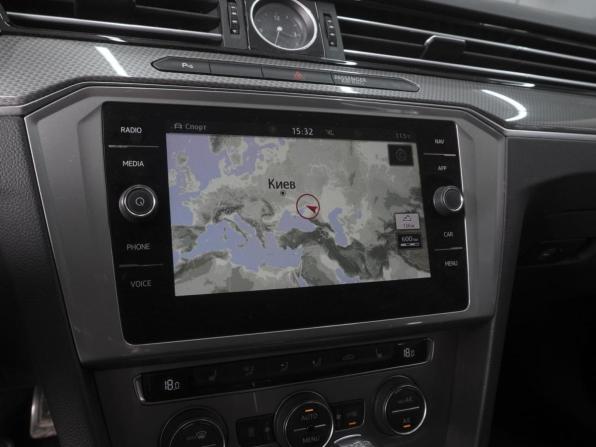 Volkswagen Passat B8 с пробегом 2019 года, цена 3 245 000 рублей, 112304 км, универсал, Автокод Объявления