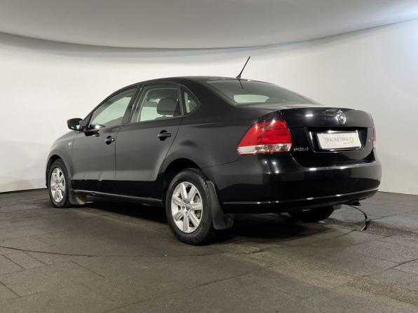 Volkswagen Polo V с пробегом 2013 года, цена 1 050 000 рублей, 31049 км, седан, Автокод Объявления