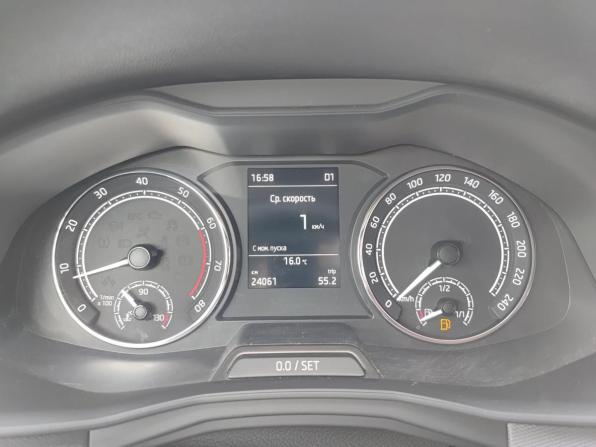Skoda Rapid II с пробегом 2022 года, цена 1 999 800 рублей, 24059 км, лифтбек, Автокод Объявления