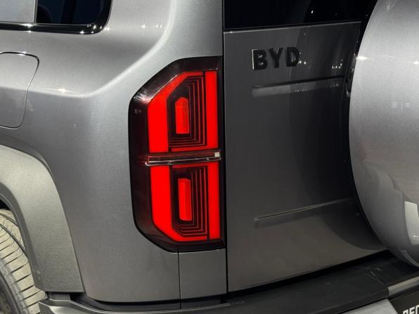 BYD FangChengBao Leopard 5 I с пробегом 2024 года, цена 5 490 000 рублей, 24461 км, внедорожник, Автокод Объявления