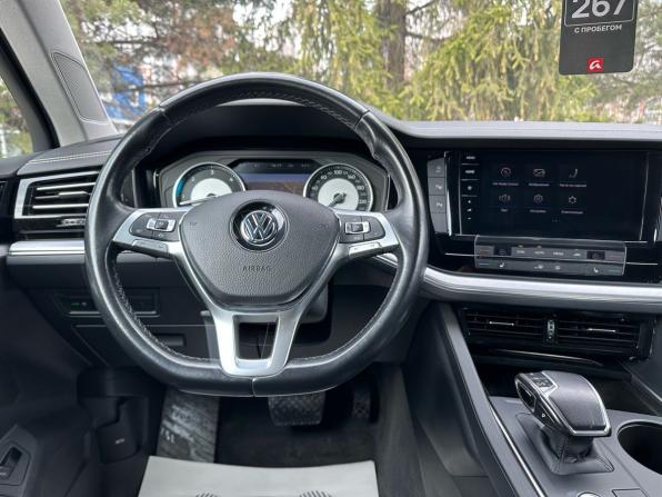 Volkswagen Touareg III с пробегом 2019 года, цена 3 650 000 рублей, 198472 км, внедорожник, Автокод Объявления