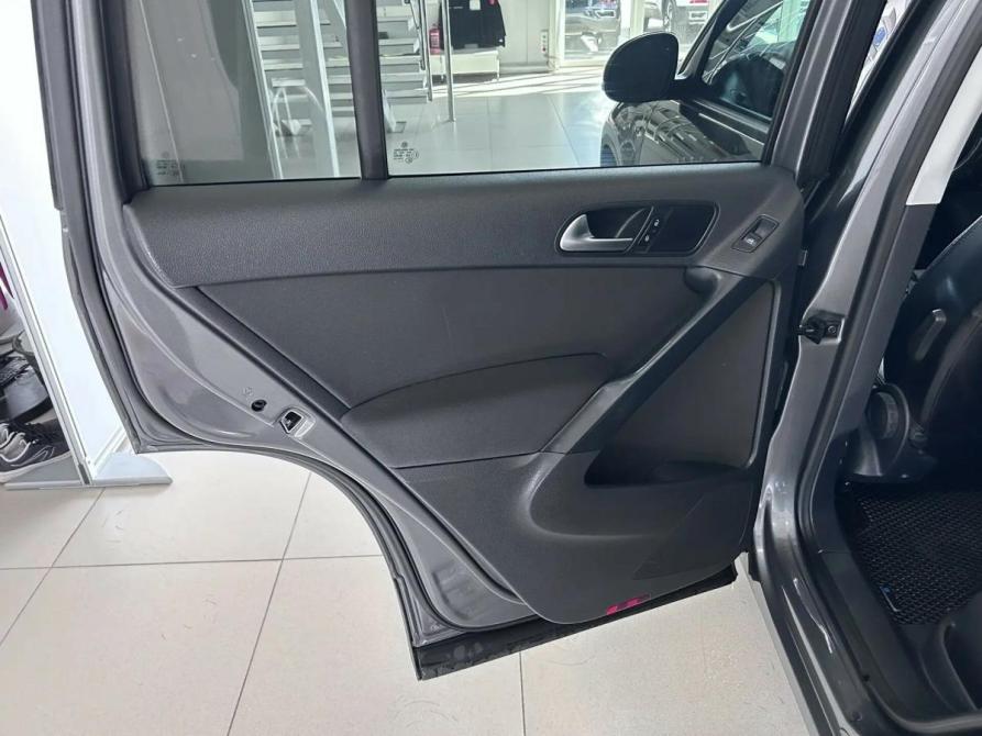 Volkswagen Tiguan I Рестайлинг Уфа  - изображение 22