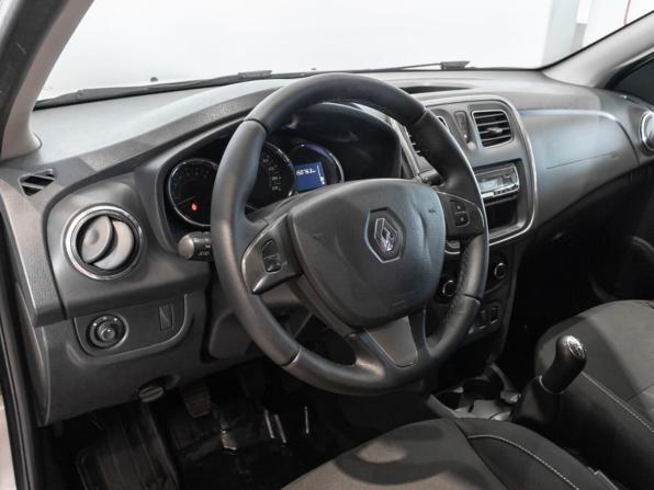 Renault Sandero II с пробегом 2018 года, цена 1 047 200 рублей, 150741 км, хэтчбек, Автокод Объявления