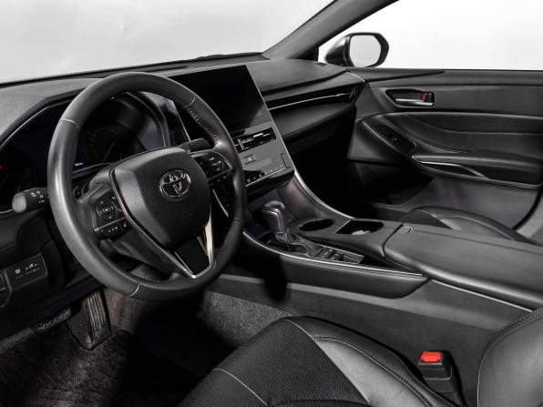 Toyota Avalon V Рестайлинг с пробегом 2023 года, цена 3 187 000 рублей, 7850 км, седан, Автокод Объявления