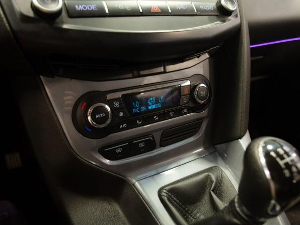 Ford Focus III с пробегом 2012 года, цена 995 000 рублей, 156159 км, хэтчбек, Автокод Объявления