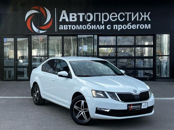 Skoda Octavia III (A7) Рестайлинг с пробегом 2018 года, цена 1 230 000 рублей, 146685 км, лифтбек, Автокод Объявления