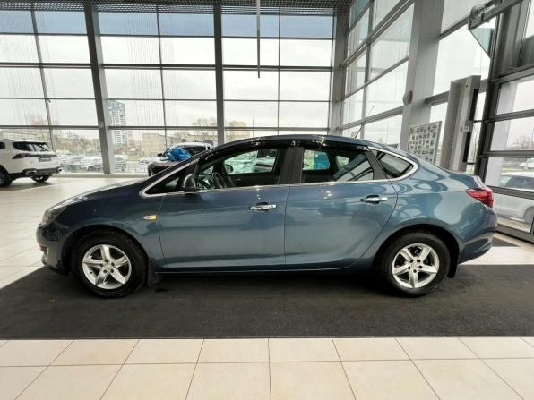 Opel Astra J Рестайлинг с пробегом 2012 года, цена 765 000 рублей, 109535 км, седан, Автокод Объявления