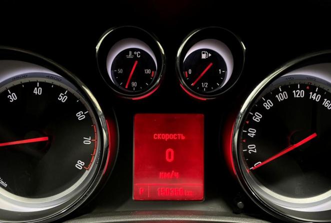 Opel Astra J Рестайлинг с пробегом 2013 года, цена 775 000 рублей, 150350 км, седан, Автокод Объявления