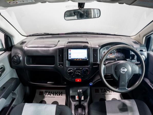 Nissan AD III Рестайлинг с пробегом 2016 года, цена 675 000 рублей, 235273 км, универсал, Автокод Объявления