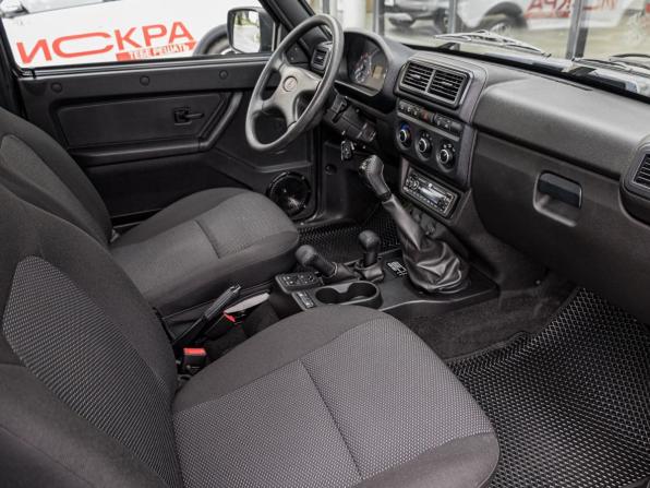 Lada (ВАЗ) Niva Legend с пробегом 2024 года, цена 945 609 рублей, 20000 км, внедорожник, Автокод Объявления