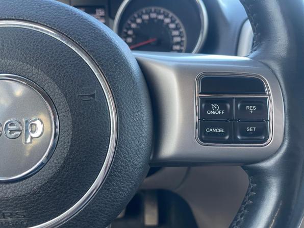 Jeep Grand Cherokee IV (WK2) с пробегом 2012 года, цена 1 640 000 рублей, 201000 км, внедорожник, Автокод Объявления