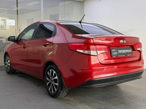 Kia Rio III Рестайлинг с пробегом 2015 года, цена 999 000 рублей, 174244 км, седан, Автокод Объявления