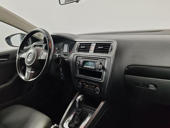 Volkswagen Jetta VI с пробегом 2012 года, цена 979 000 рублей, 225254 км, седан, Автокод Объявления