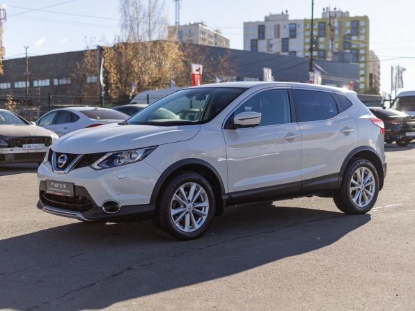 Nissan Qashqai II с пробегом 2016 года, цена 1 799 000 рублей, 141090 км, внедорожник, Автокод Объявления