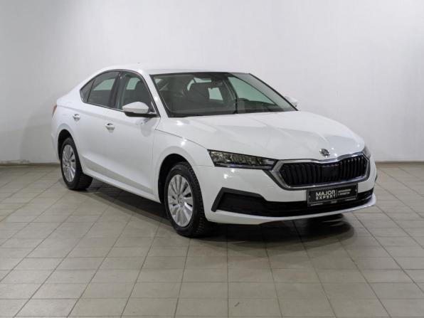 Skoda Octavia IV (A8) с пробегом 2021 года, цена 2 100 000 рублей, 80408 км, лифтбек, Автокод Объявления