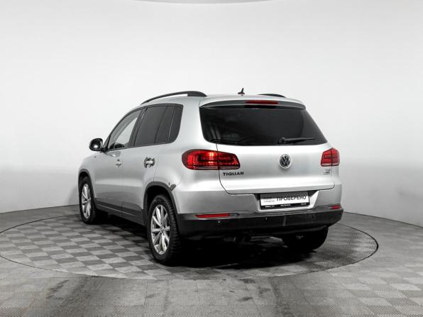 Volkswagen Tiguan I Рестайлинг с пробегом 2016 года, цена 899 000 рублей, 222412 км, внедорожник, Автокод Объявления
