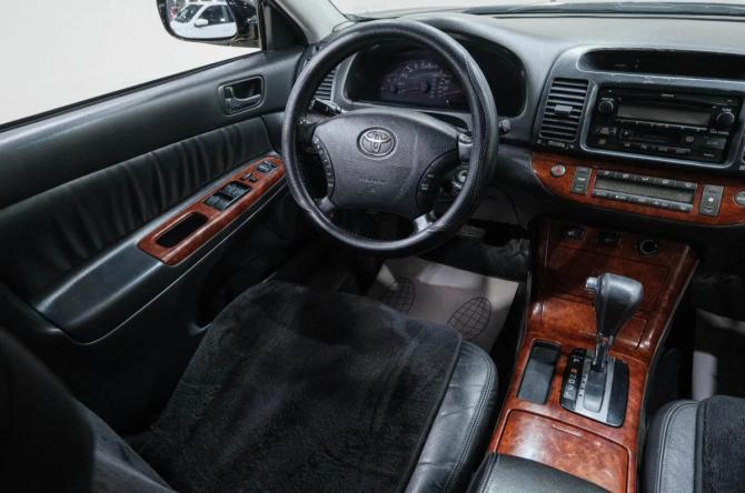 Toyota Camry V (XV30) Рестайлинг с пробегом 2004 года, цена 999 000 рублей, 335000 км, седан, Автокод Объявления