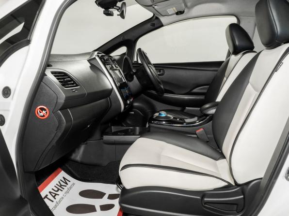 Nissan Leaf I (ZE0/AZE0) с пробегом 2017 года, цена 1 060 000 рублей, 127118 км, хэтчбек, Автокод Объявления