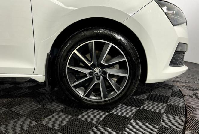 Skoda Rapid II с пробегом 2021 года, цена 1 701 000 рублей, 130580 км, лифтбек, Автокод Объявления