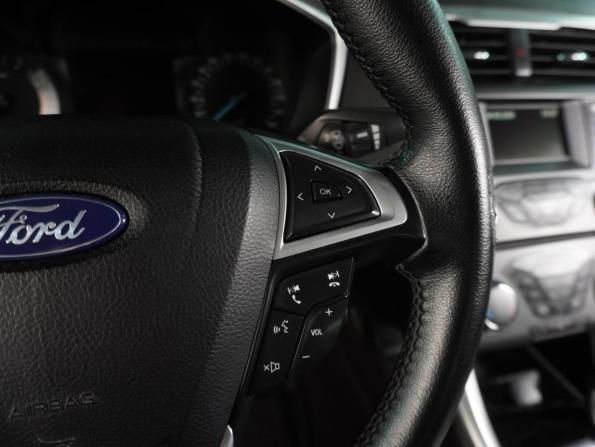 Ford Mondeo V с пробегом 2016 года, цена 1 349 000 рублей, 238687 км, седан, Автокод Объявления