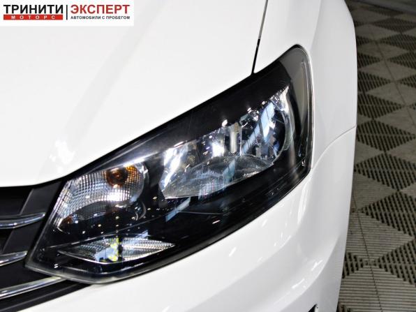 Volkswagen Polo V Рестайлинг с пробегом 2018 года, цена 1 297 000 рублей, 56524 км, седан, Автокод Объявления