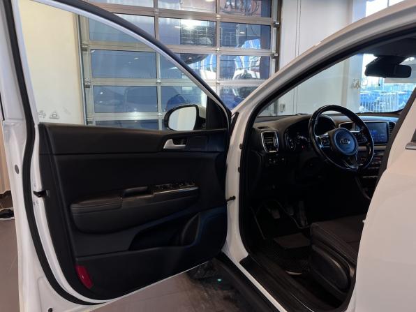 Kia Sportage IV с пробегом 2018 года, цена 2 099 000 рублей, 118429 км, внедорожник, Автокод Объявления