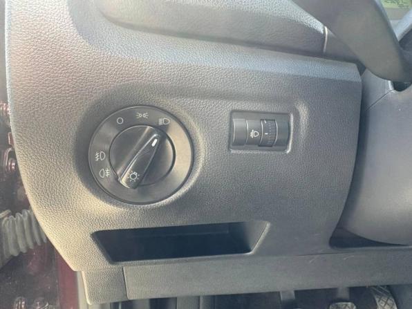 Skoda Roomster I Рестайлинг с пробегом 2012 года, цена 675 000 рублей, 130000 км, минивэн, Автокод Объявления