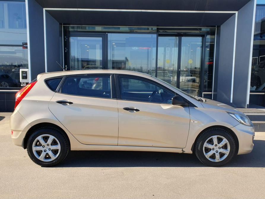 Hyundai Solaris I Санкт-Петербург  - изображение 10
