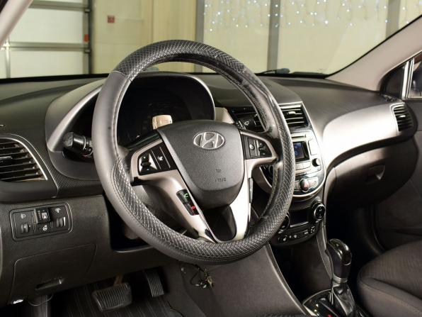 Hyundai Solaris I Рестайлинг с пробегом 2014 года, цена 949 999 рублей, 227549 км, седан, Автокод Объявления