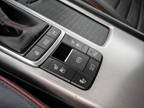 Kia Optima IV Рестайлинг с пробегом 2018 года, цена 2 070 000 рублей, 127244 км, седан, Автокод Объявления