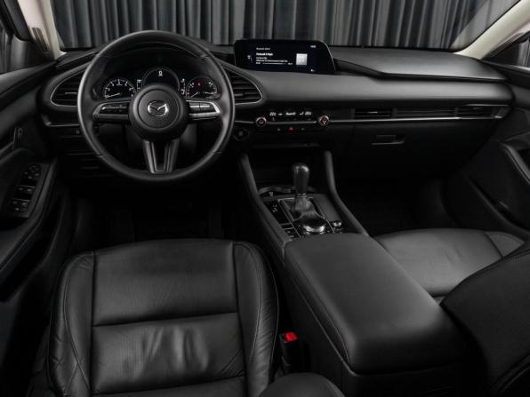 Mazda 3 IV (BP) с пробегом 2020 года, цена 2 429 000 рублей, 28380 км, седан, Автокод Объявления