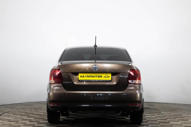 Volkswagen Polo V Рестайлинг с пробегом 2017 года, цена 1 099 000 рублей, 152000 км, седан, Автокод Объявления