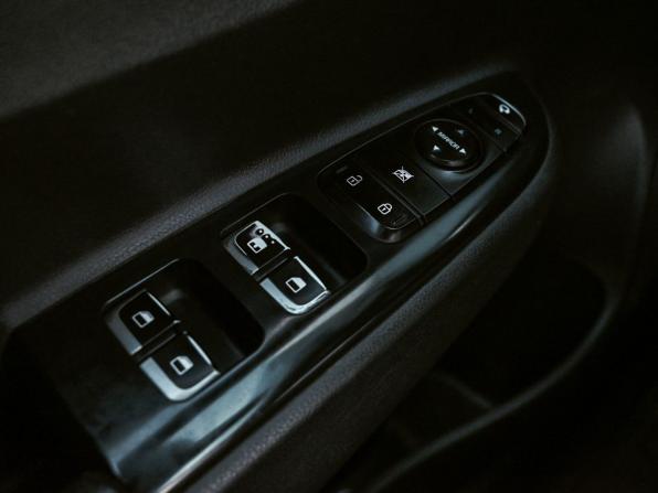 Kia Rio IV Рестайлинг с пробегом 2021 года, цена 1 449 000 рублей, 106894 км, седан, Автокод Объявления