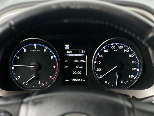 Toyota RAV4 IV (XA40) Рестайлинг с пробегом 2019 года, цена 2 199 000 рублей, 195110 км, внедорожник, Автокод Объявления